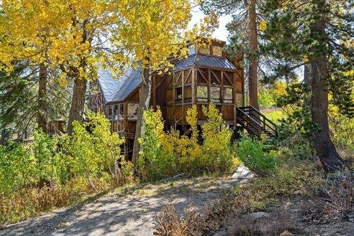 Walk to the Lake Amazing 5 Bedrm - VH#343 by Bear Valley Vacation Rentals