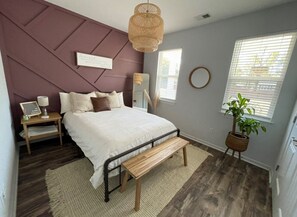 3 bedrooms, desk, free WiFi, bed sheets