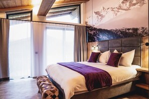 6 Schlafzimmer, Schreibtisch, Bügeleisen/Bügelbrett, Reisekinderbett