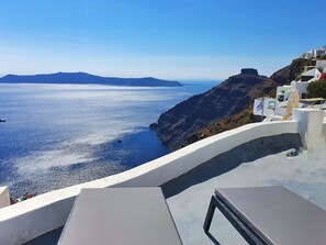View from property - Kaprimo Scenery (Santorini)