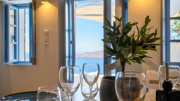 Deluxe-Villa, 1 Schlafzimmer, Whirlpool, Meerblick | Esszimmer
