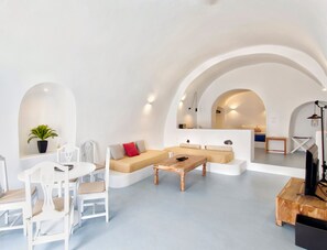Deluxe Villa, 1 Bedroom, Hot Tub, Sea View | Living area - Kaprimo Scenery (Santorini)