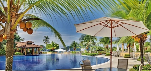 Ocean front 3 bed/2bath in Los Suenos Resort overlooking Herradura Bay Sleeps 8