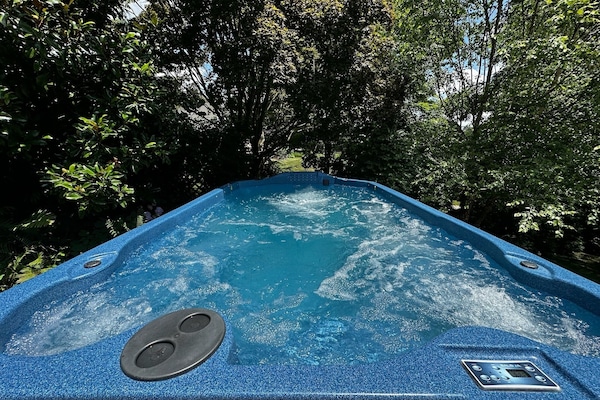 Bain à remous extérieur