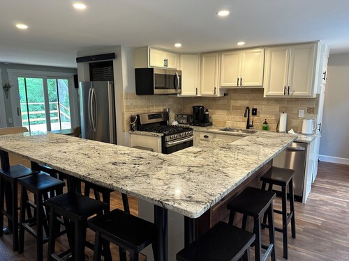 Shenandoah Riverfront Haven – Ski, Stay & Unwind with a winter discount special