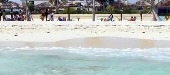 Beautiful Villa with Beach Access