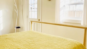 2 bedrooms, free WiFi, bed sheets, wheelchair access