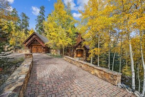 하우스, 침실 4개 | 외관