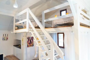 Studio | Interior - Captivating and Large Studio in Vrboska, Croatia (Jelsa)