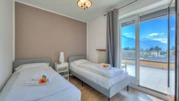 Departamento familiar, varias habitaciones, 2 baños, junto al lago (Antares150m from the Lake) | 3 habitaciones, tabla de planchar con plancha y wifi gratis