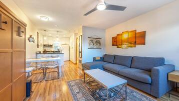 Condo, 1 Bedroom | Interior