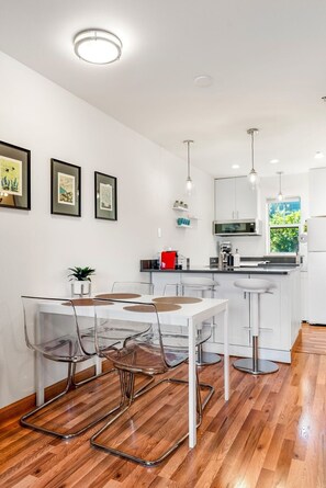 Condo, 1 Bedroom | Dining - 08 Lodge 1 Bedroom Condo by RedAwning (Hood River)