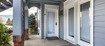 08 Lodge 1 Bedroom Condo by RedAwning