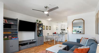 08 Lodge 1 Bedroom Condo by RedAwning