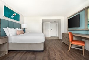Studio Bay View with King | Ropa de cama de alta calidad, caja fuerte, tabla de planchar con plancha
