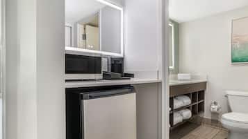 Studio Resort View with 2 Queen | Mini-refrigerator