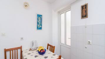 Studio (Studio Apartment with Terrace) | Nội thất