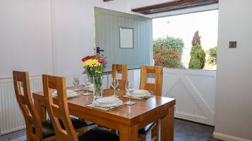 Cottage | Interior