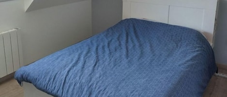 5 chambres, bureau, fer et planche Ă repasser, accĂšs au Wi-Fi (inclus)
