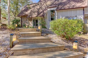 Exterior - Pool Table, Arcade, Fenced-in Yard, Fire-pit, Private Beach Parking! (Pine Knoll Shores)