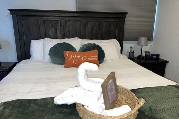 1 habitación, escritorio, tabla de planchar con plancha y wifi gratis