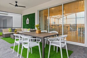 Outdoor dining