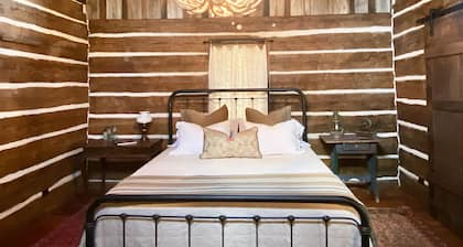 StarHill Farms Bader Cabin
