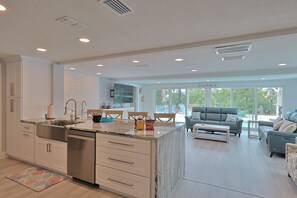 511 Avenida De Mayo, Siesta Key, FL W/Pool | Cuisine privée