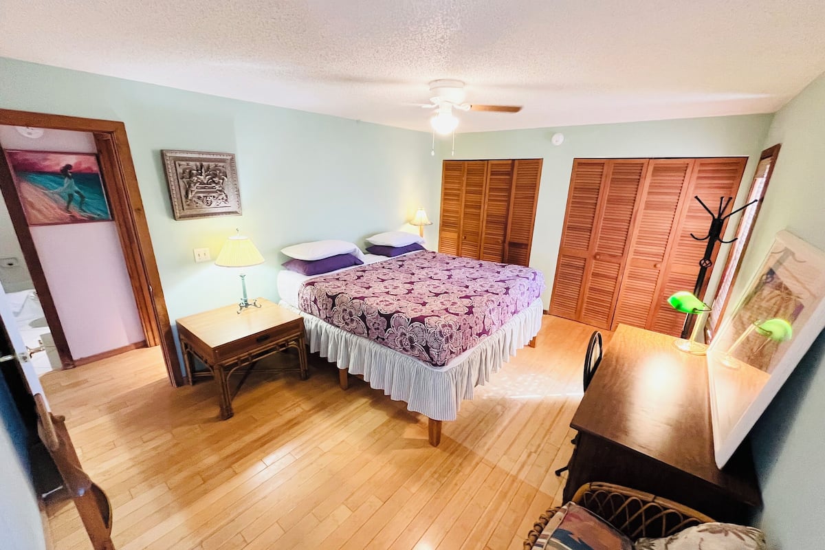526 Treasure Boat Way, Siesta Key, FL W/Pool | 2 bedrooms, iron/ironing board, free WiFi, bed sheets