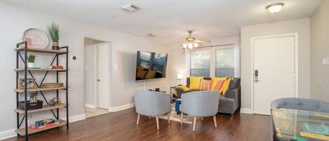 TV connectée, jeux vidéo, table de tennis de table