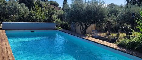 Piscine extérieure, piscine chauffée