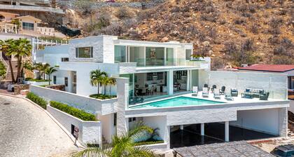 Bayview Villa @ Pedregal Cabo / 6 Bedroom 6.5 Bathrooms