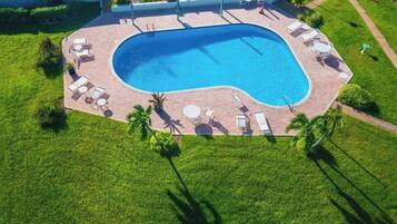 Utomhuspool