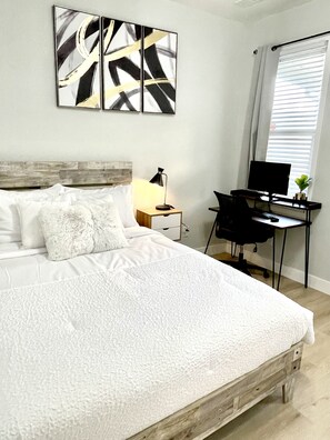 2 bedrooms, desk, WiFi, bed sheets