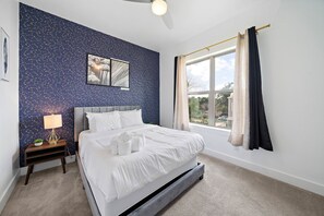 3 bedrooms, desk, iron/ironing board, WiFi