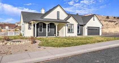 Stylish Klamath Falls Unit < 1/2 Mi to OIT!