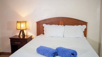Single Room | Free WiFi, bed sheets