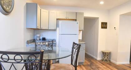 Mt Washington Gem-Near Views & Off Street Parking!