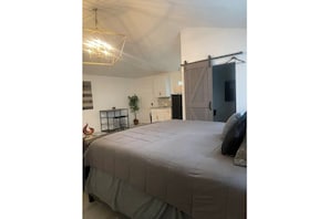 1 chambre, coffres-forts dans les chambres, fer et planche à repasser
