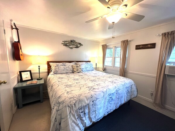 2 bedrooms, desk, iron/ironing board, travel cot