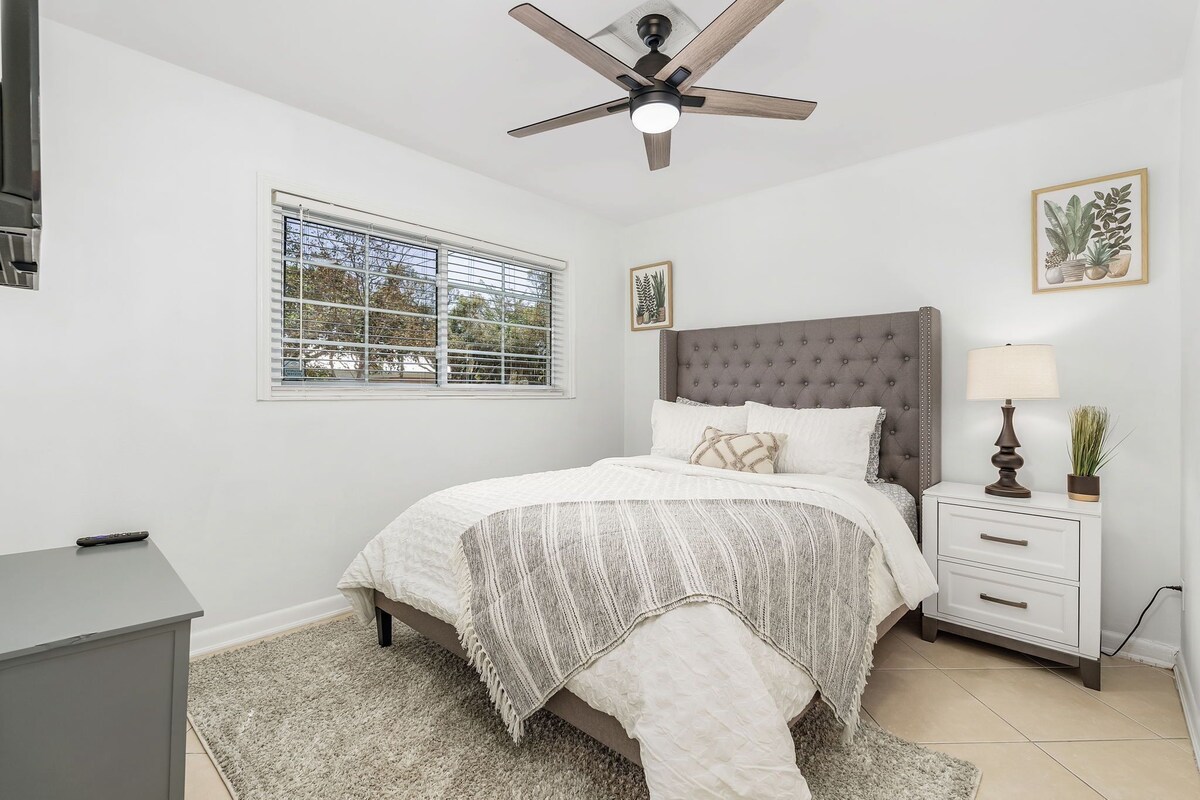 Photo 10 of Naples 2-BDRM Condo, SuperClean, Patio, Lake Park!
