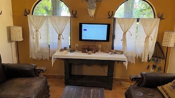 Una Smart TV, libros