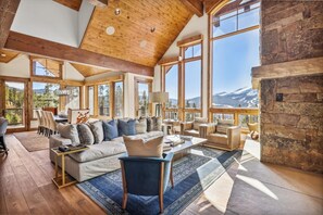 Maison, 5 chambres | Intérieur