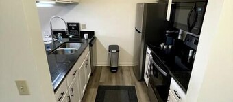 Spacious One Bedroom With Wonderful Fox River Views