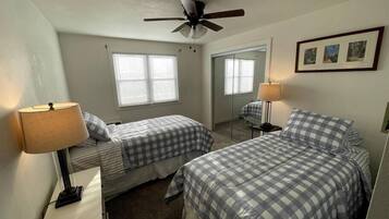 2 chambres, fer et planche Ă repasser, Wi-Fi gratuit, draps fournis