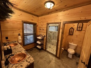 Bathtub, jetted tub, hair dryer, towels