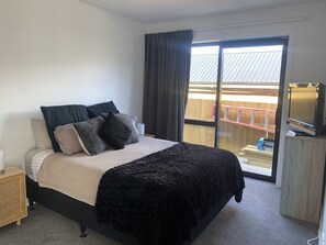 4 bedrooms, WiFi