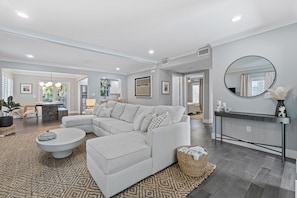 Smart TV, impianto stereo, monitor per computer, stampante