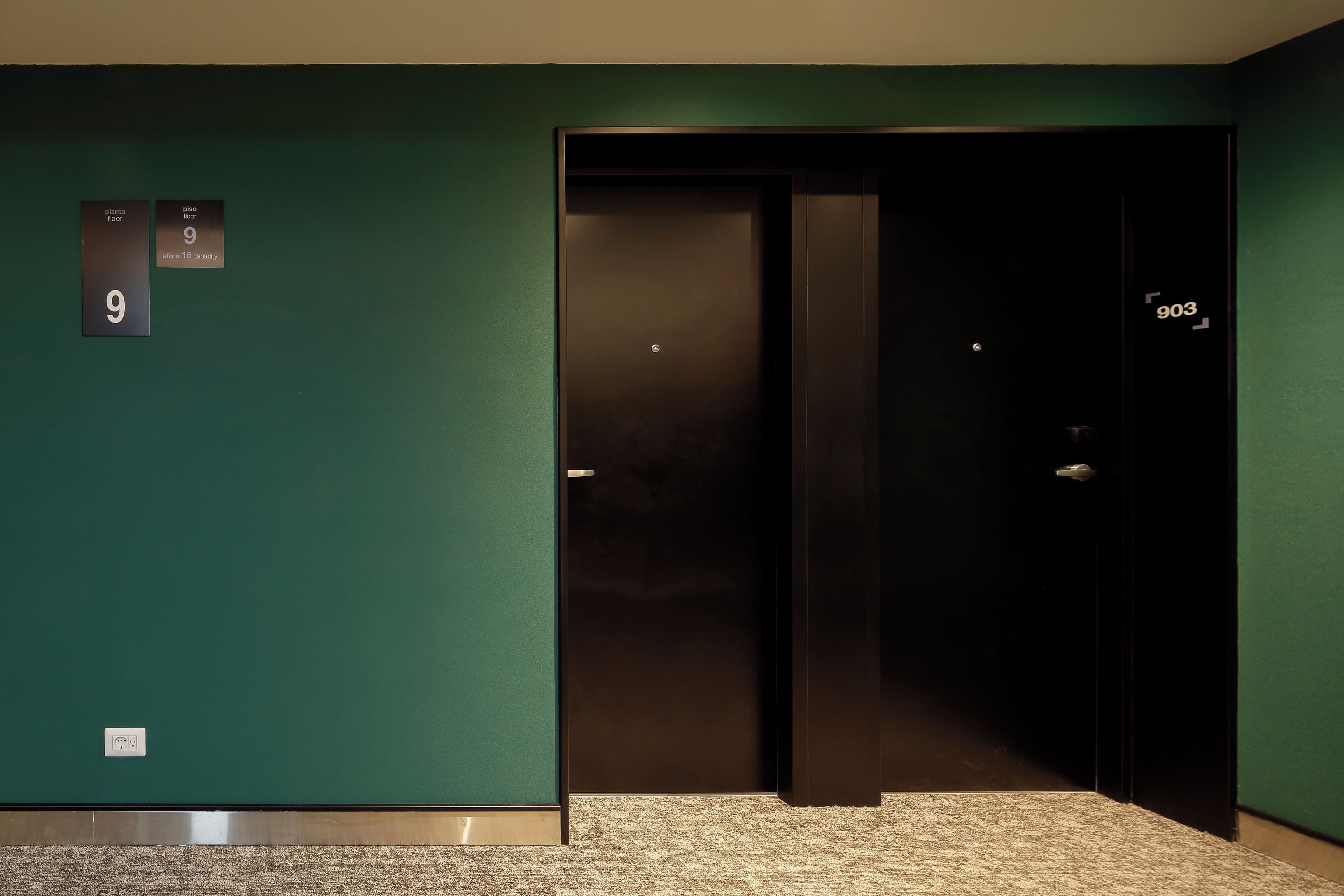 Foto - Ikonik Miraflores