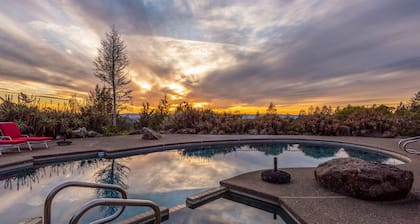 Newly remodeled wine country villa. Outstanding. Sleeps 16